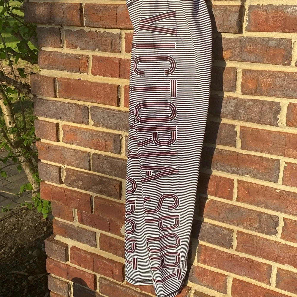 Victoria's Secret Knockout Sport Leggings Small/P Black and White stripe - Picture 5 of 7